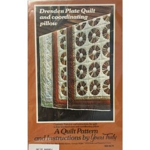 Vintage ©1978 - Yours Truly Quilts - Dresden Plate Quilt And Pillow Pattern